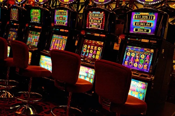 Hip Hop Panda bonus feature and free spins on istanaimpian2 link